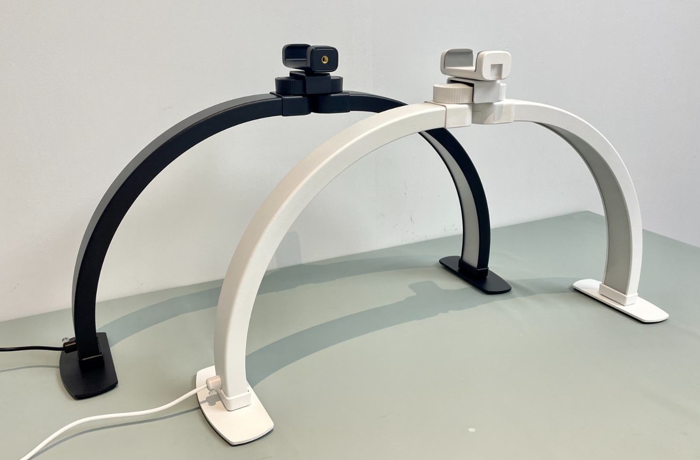 Luna Folding Arc